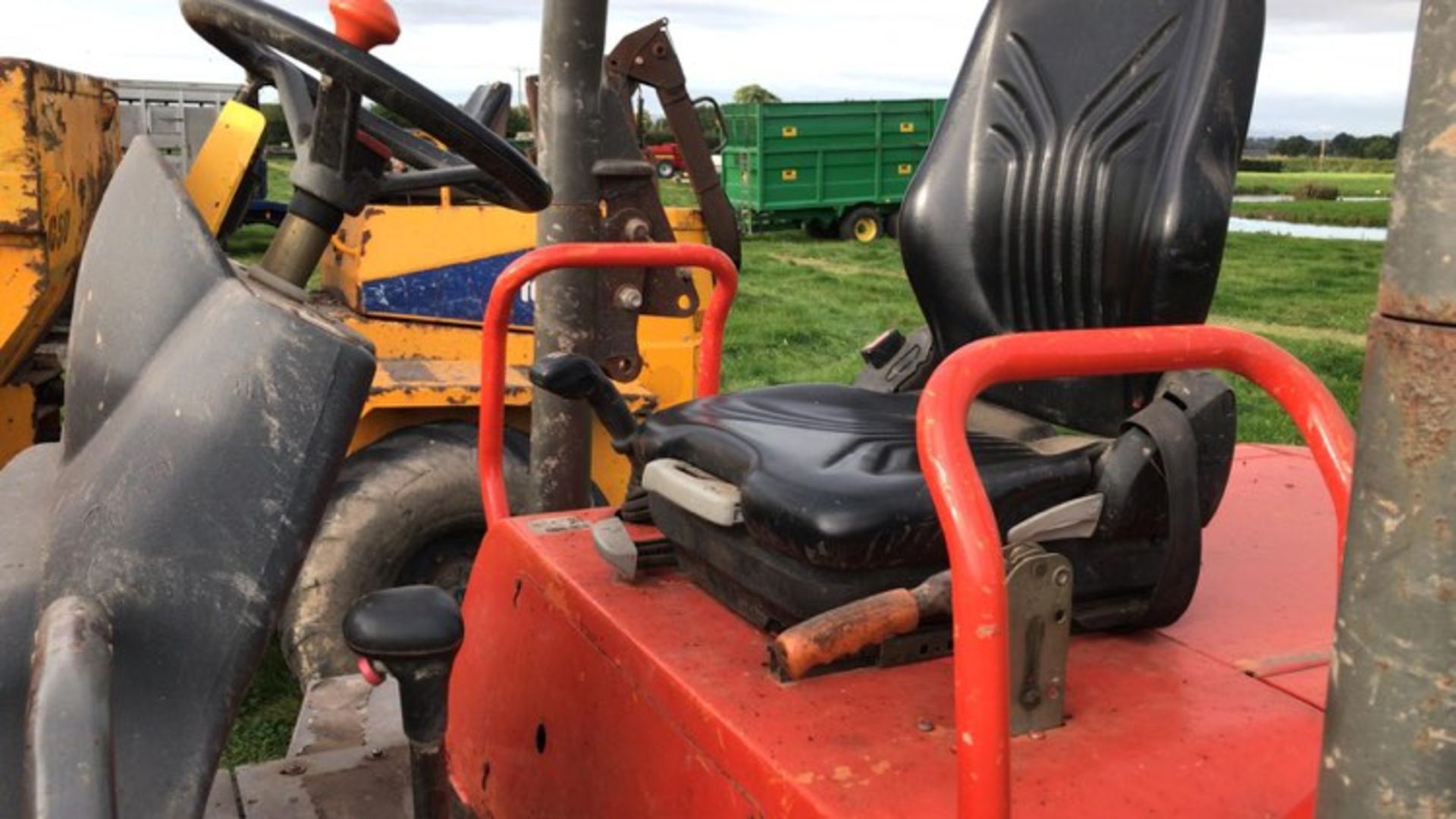 2006 Aussa 6tonne dumper, 1921 hours - Image 4 of 4