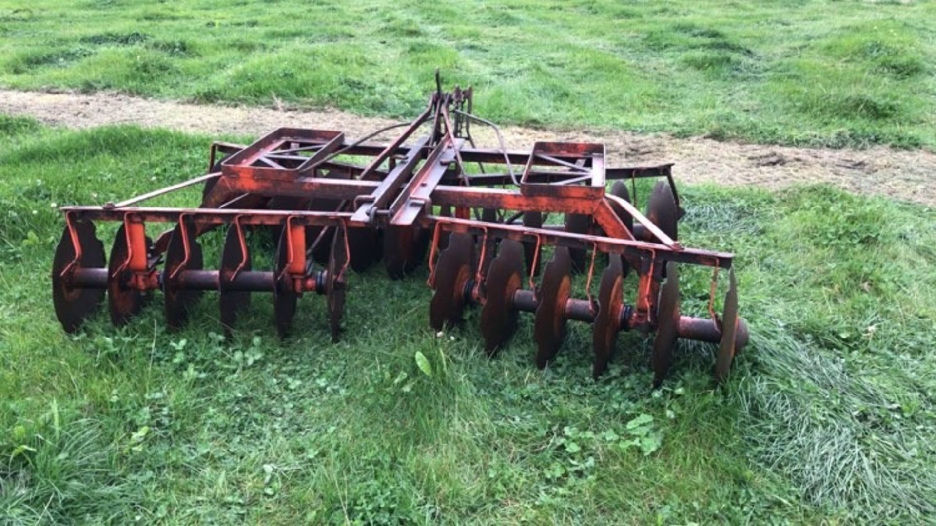 8ft Hydraulic Disc Cultivator - Image 2 of 2