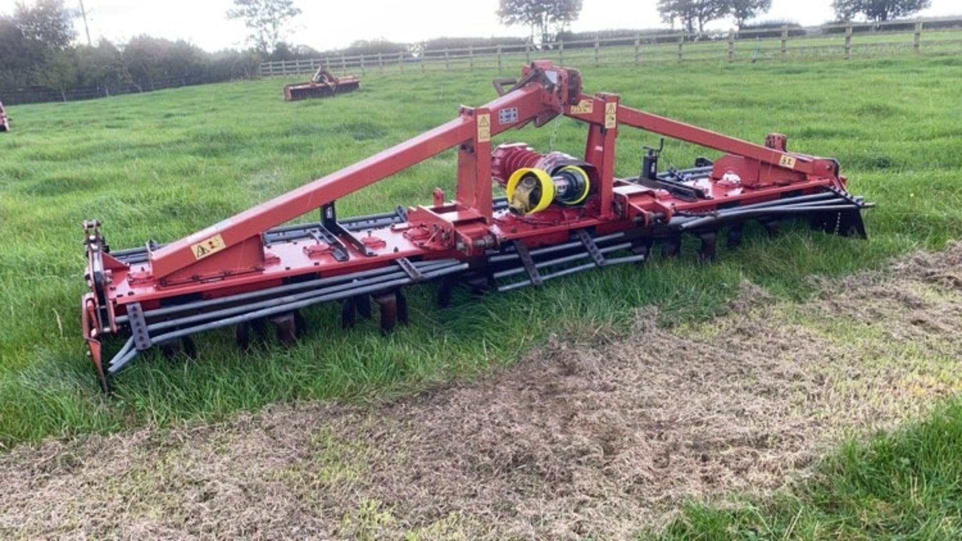 Vicon 4m Power Harrow