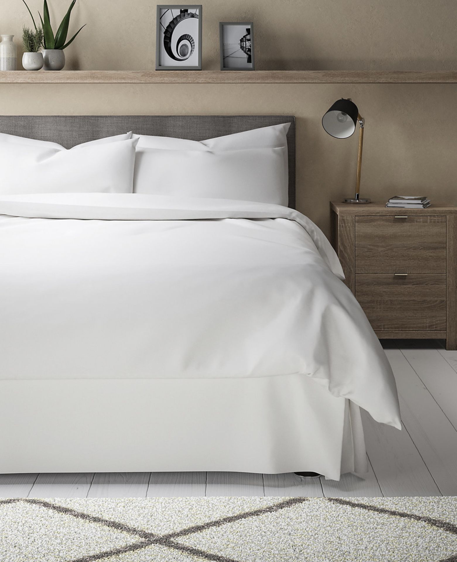 Superior Egyptian Cotton 230 Thread Count Valance Sheet, Super King RRP £37.50