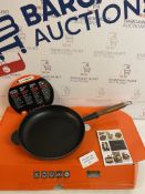 Le Creuset Signature Cast Iron Frying Pan RRP £170