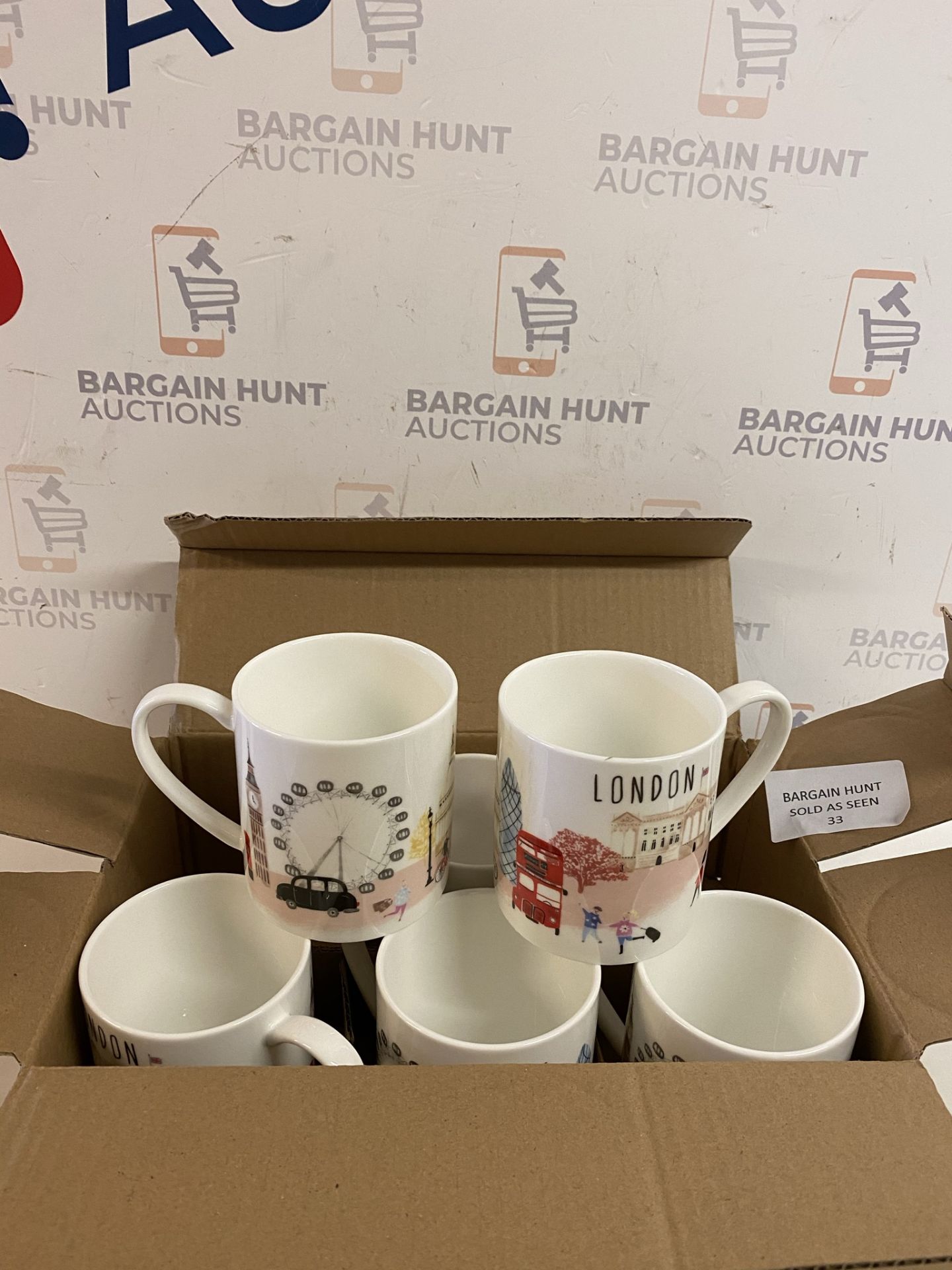 Fine Bone China Set of 6 London Souvenir Mugs