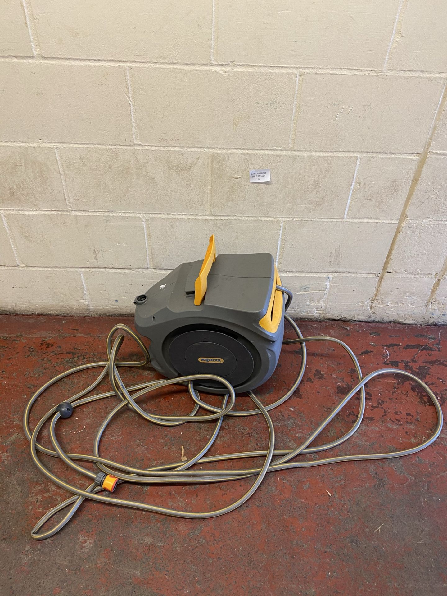 Hozelock Auto-Reel Wall-Mounted Hose Reel & Hose (L)30m RRP £100