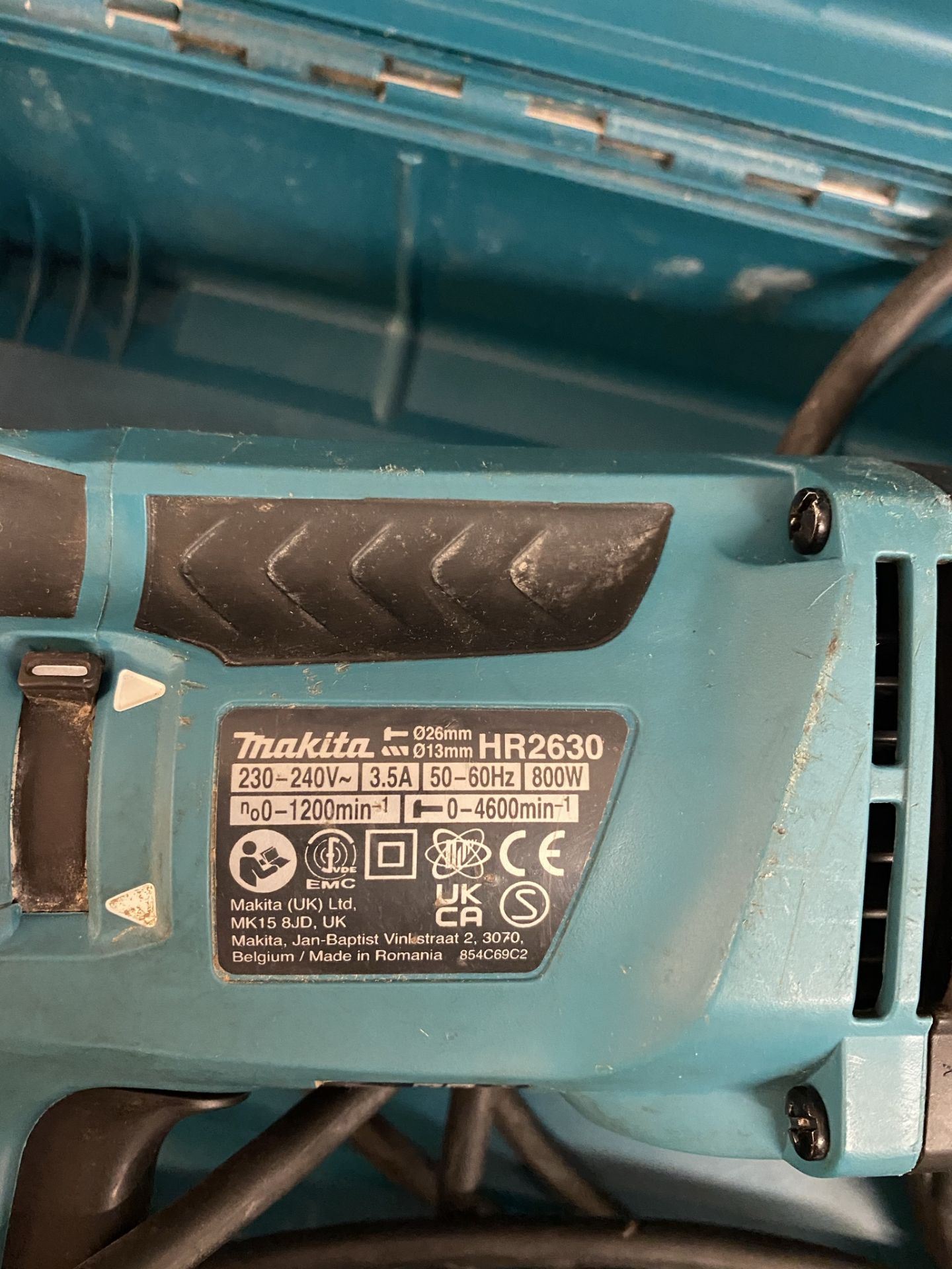 Makita HR2630 Rotary Hammer Drill RRP £100 - Image 2 of 2