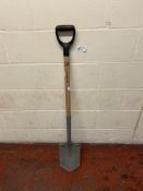 Magnusson Wooden Pointed Spade
