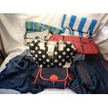 A collection of 8 various bags - beach style/holdall style and shopping