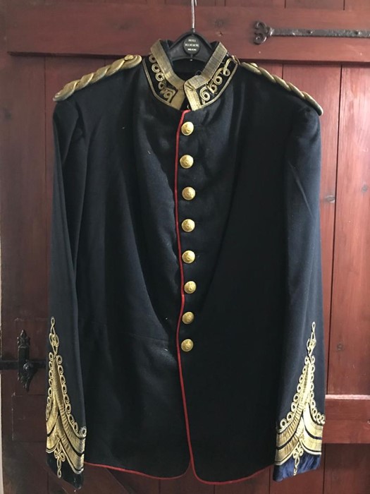 An original Victorian Medics Tunic with silk lining (some damage on the lining due to age) The