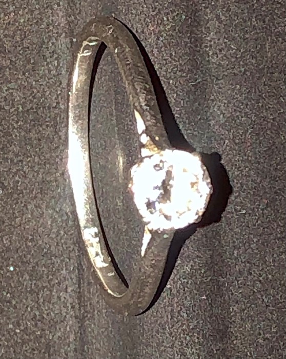 Platinum engagement ring with central diamond stamped PLAT 829 weight 2.73 grams - Image 4 of 4