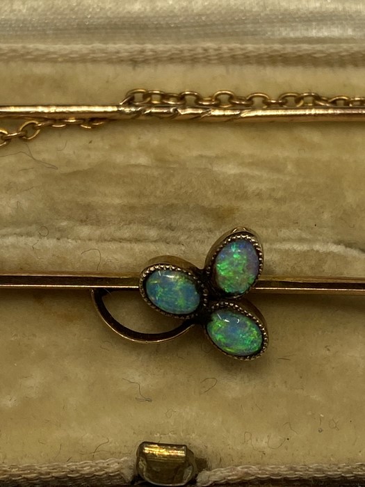 9ct. gold bar brooch with trefoil of opals and a stick pin with initial "G" set with white stones - Image 2 of 3