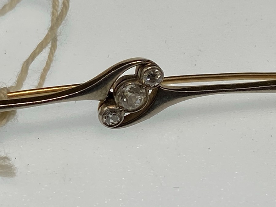 gold diamond brooch 4.7gms - Image 2 of 2