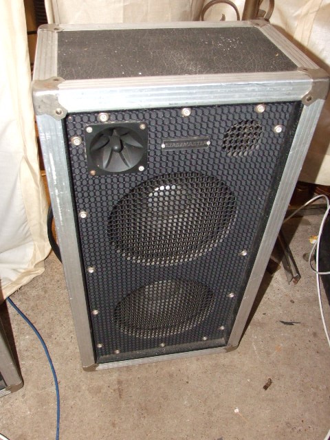 Disco Equipment Speakers , 5 sound to light converter units, 3 reels of cable etc ( whats in the - Image 10 of 13