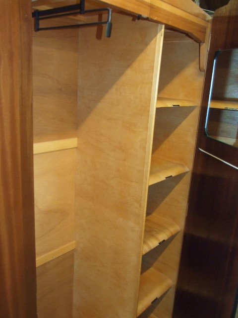 Oak Wardrobe 30 inches wide 70 tall 18 deep - Image 3 of 4