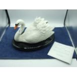Franklin Mint The Royal Swan 12 inches long ( no damage )