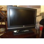 LG 26 inch HDMI TV with remote ( house clearance )