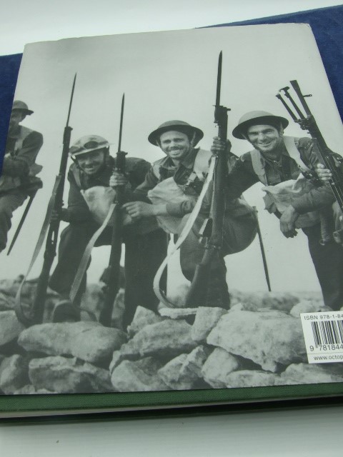 The faces of world war 2 by Max Hastings, with dust cover - Image 4 of 4