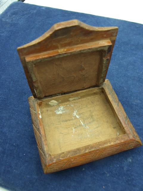 Carved Wooden Cigarette / Trinket Box 4 x 4 inches - Image 3 of 3