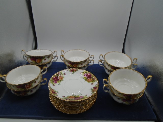 Royal Albert Old Country Roses, fine bone china, very large collection around 100 pieces, - Image 5 of 11