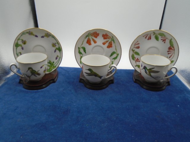 Robin Hin 'hummingbirds of the world' tea cup, saucer and stand collection, 12 in total, all in - Image 2 of 4