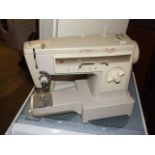 Singer 533 Electric Sewing Machine house clearance