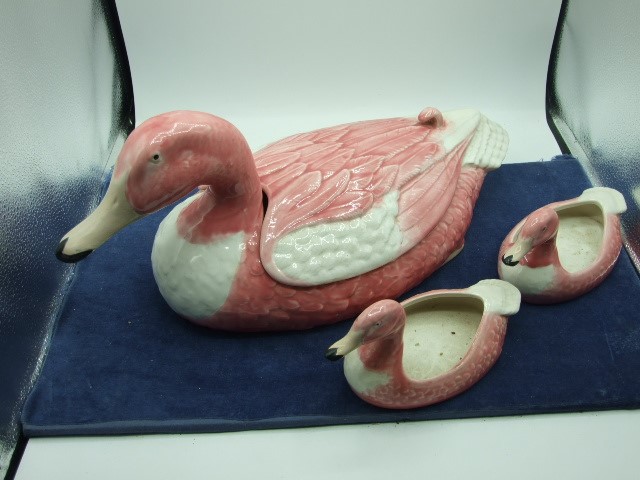 Pink Duck Egg Holder 18 inches long and 2 small dishes