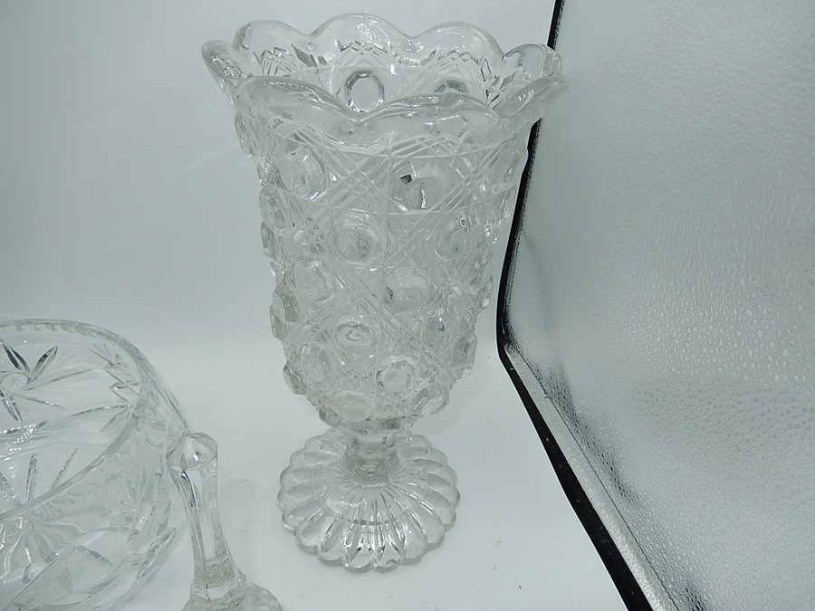 Crystal bowl, vase and two bells - Image 3 of 4