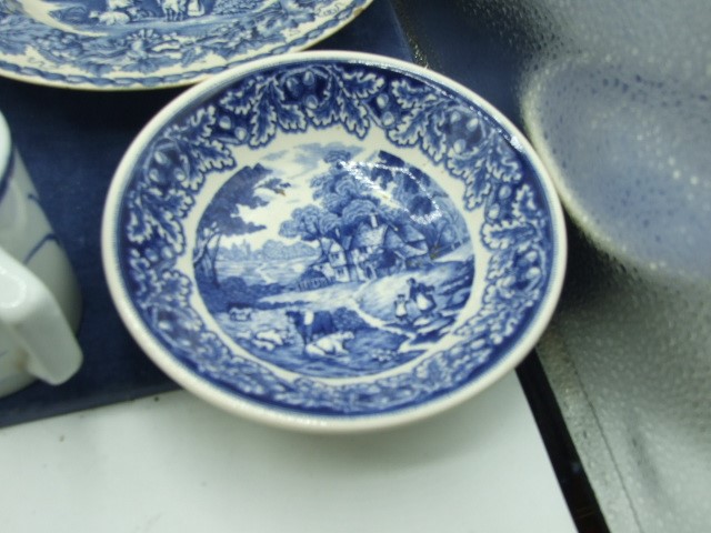 Qty Blue and White China ( some a/f ) - Image 5 of 9