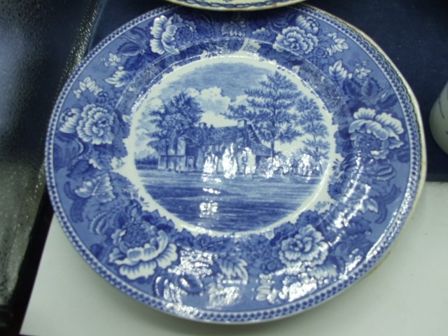 Qty Blue and White China ( some a/f ) - Image 7 of 9