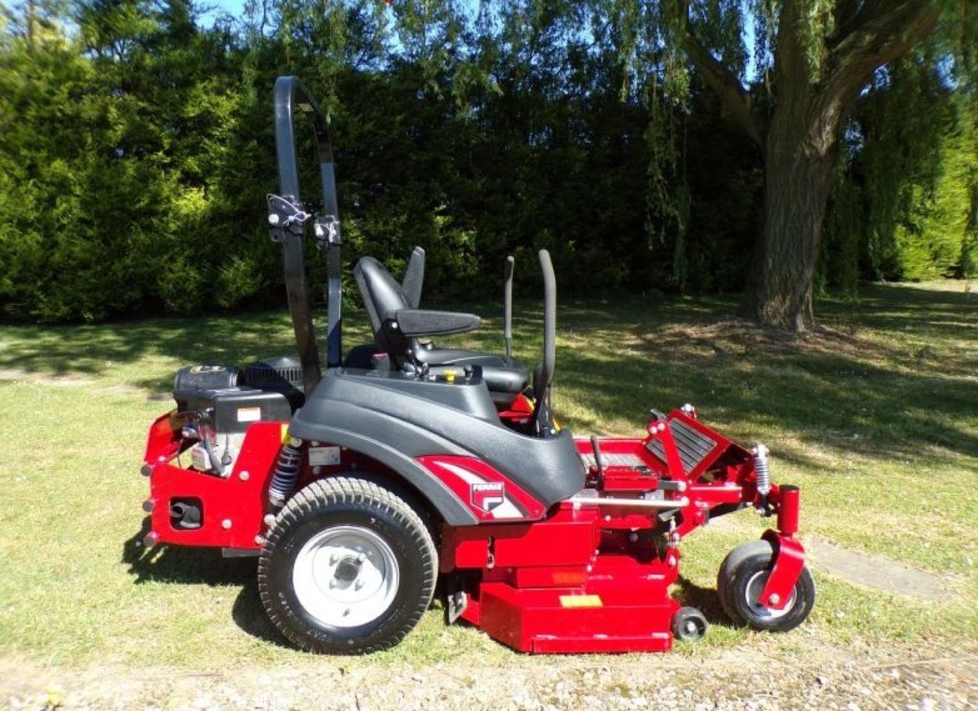 FERRIS IS600Z ZERO TURN PETROL MOWER