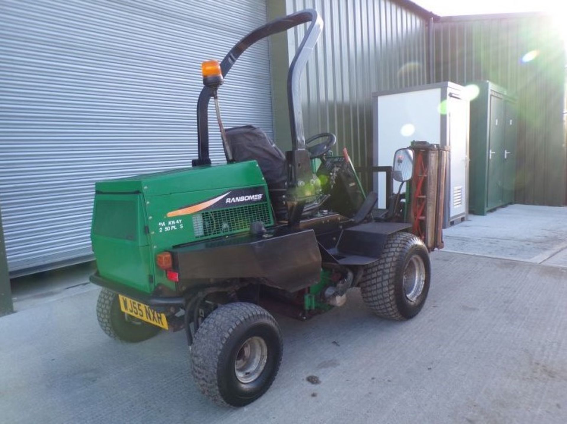 RANSOMES PARKWAY 2250 MOWER - Image 3 of 6