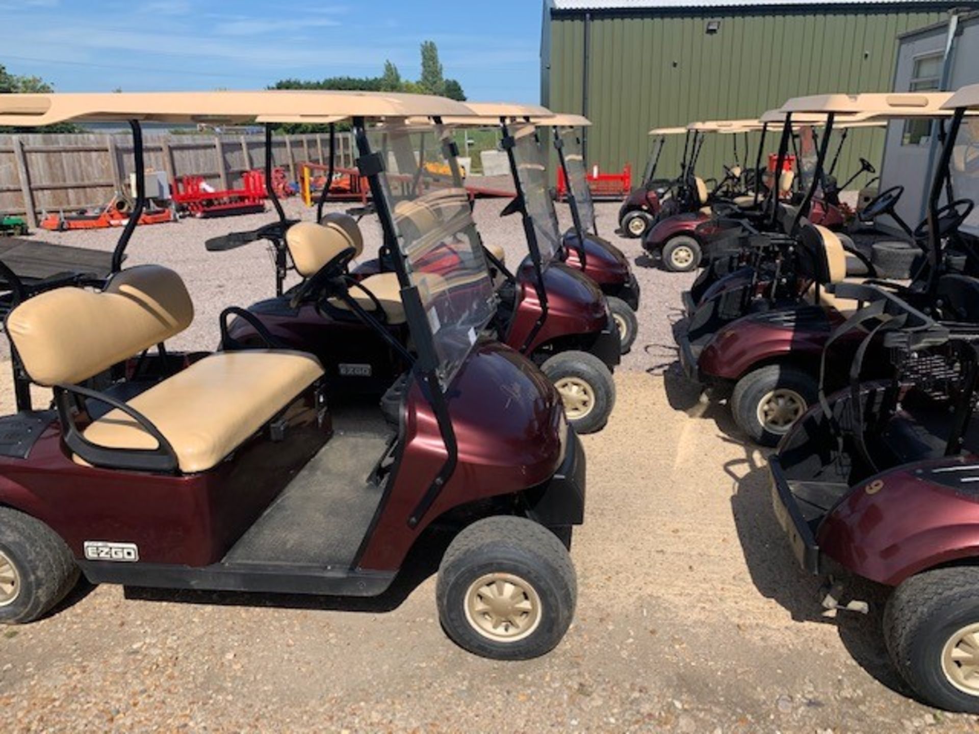 EZGO GOLF BUGGY - Image 3 of 3