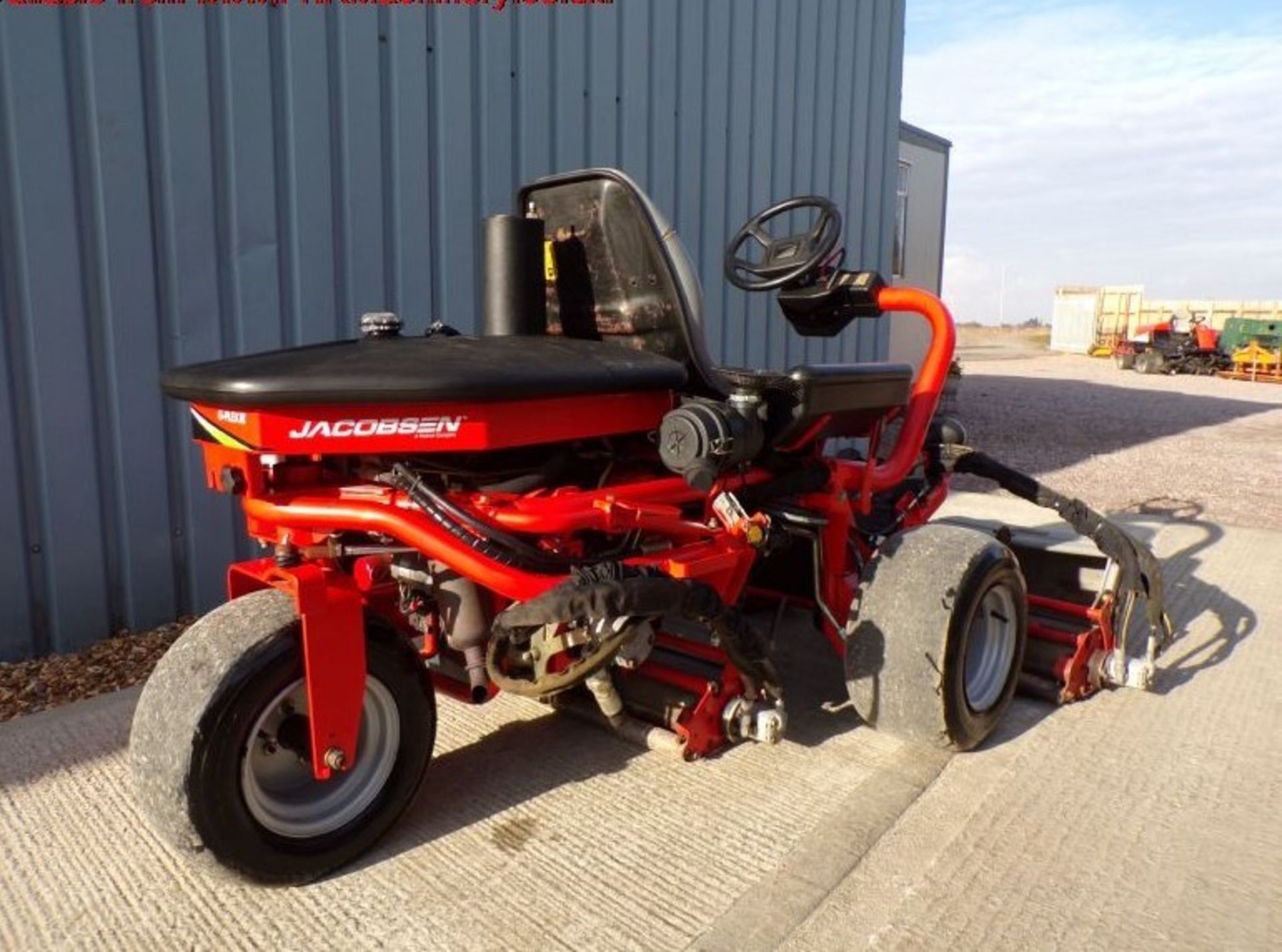 JACOBSEN G PLEX III RIDE ON GREENS MOWER - Image 4 of 6