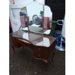 William Lawrence 5 Draw Dressing Table