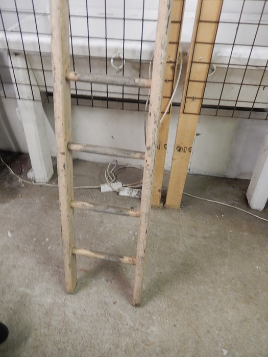 Decorative Wooden Ladder / trellis ( sold as decorative / display item only ) - Image 2 of 3