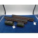 2 Hornby railway intercity coaches and 2 Hornby locomotive tenders R39 and R85