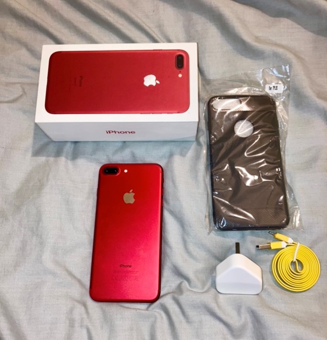 iPhone 7 Plus 128gb Red EE with case box and charger - Image 4 of 4