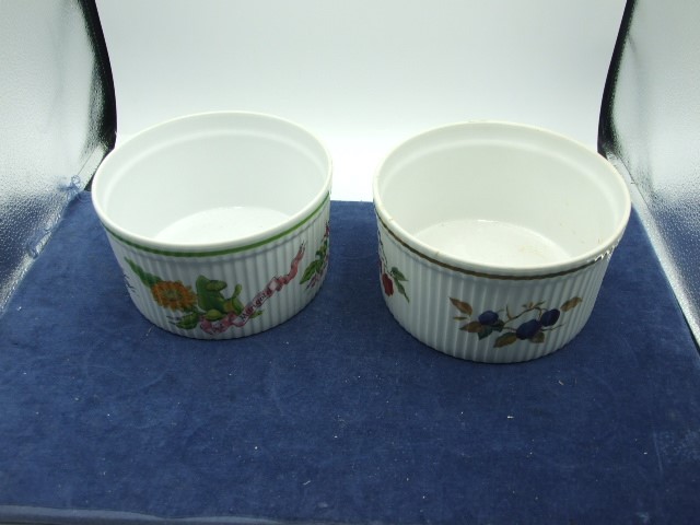 2 Royal Worcester souffle dishes one Evesham one Country Kitchen both 7 x 4 inches