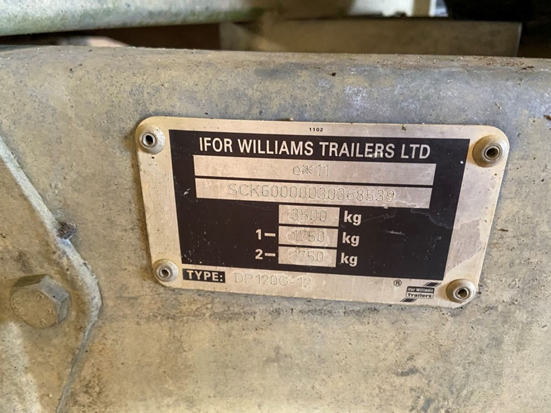 DP-1200-12 ' twin-axle cattle trailer - Image 7 of 9