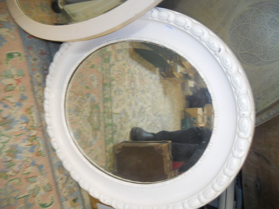 2 Vintage Oval Wood Framed Mirrors - Image 2 of 4