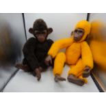 2 vintage monkeys with moveable legs and arms (collectable)