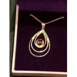 Heathergem loop pendant with chain