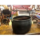 Cast iron witches pot / cauldron ( missing lid )