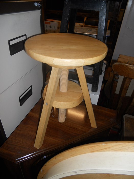 2 Screw Top Stools - Image 2 of 2