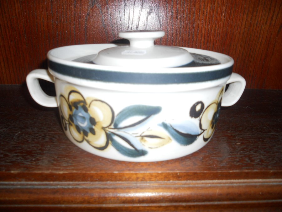 STAVANGERFLINT ILDFAST TUREEN 8 x 4 inches ( no damage ) - Image 2 of 4