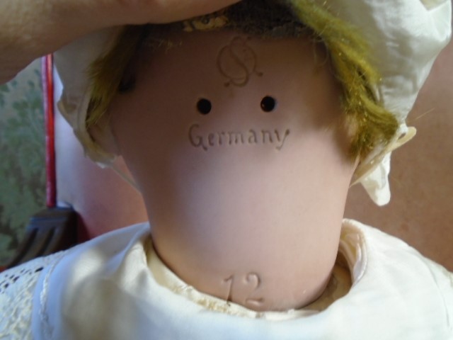 A vintage (Edwardian era) composite bisque faced doll. marked 'S and Q, 12' Germany - - Image 3 of 5