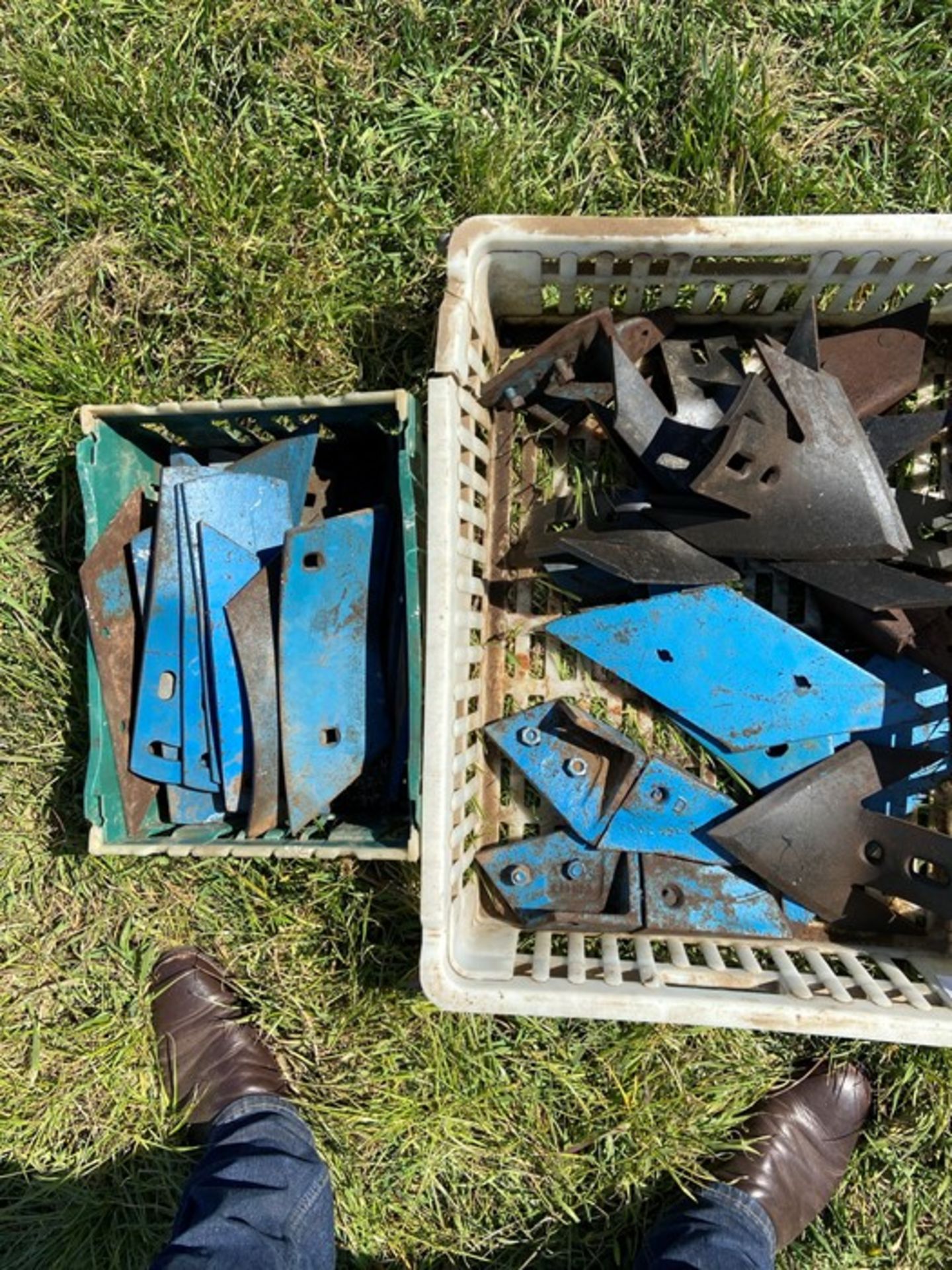 Box of plough spares - Image 3 of 3