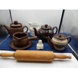 Kitchen memorabilia to include sadler teapots, pie funnel etc