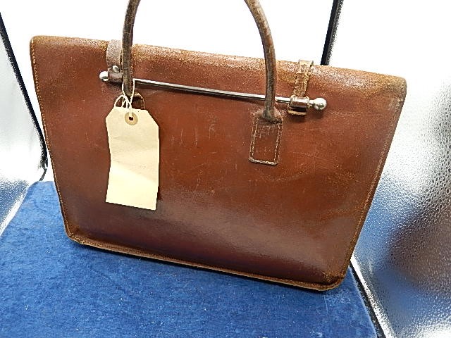 Vintage Leather Music Satchel 15 x 12 inches - Image 5 of 5