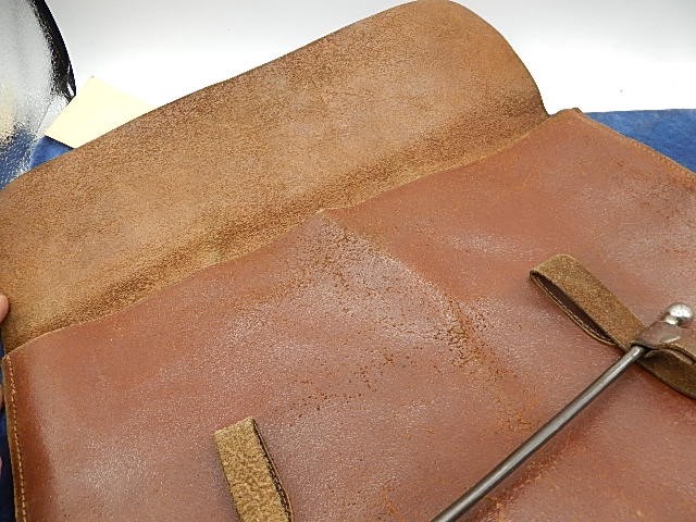 Vintage Leather Music Satchel 15 x 12 inches - Image 3 of 5