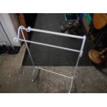 Metal Towel Rail 87 x 62 cm