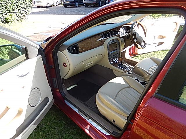 Jaguar X-type V6 SE Auto 2006 ( one owner from new from deceased estate) 70781 miles with V5 & 2 - Bild 9 aus 14